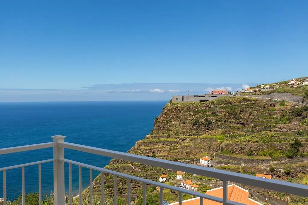 Villa Casa Agrela By Rent2U, Lda à Calheta  0*, Calheta (Madeira)