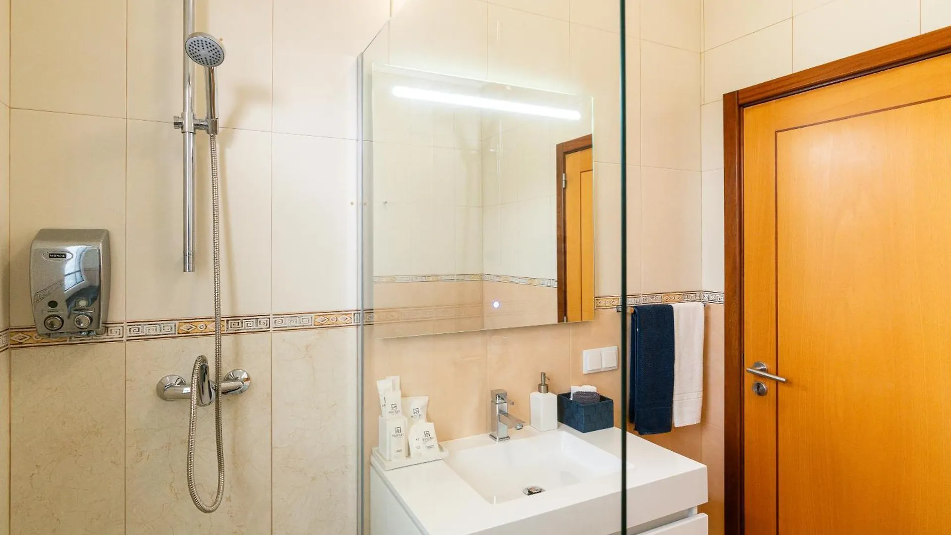 הוילה קלייטה Casa Agrela By Rent2U, Lda 0*,  פורטוגל
