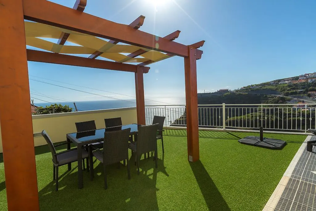 בית נופש הוילה קלייטה Casa Agrela By Rent2U, Lda