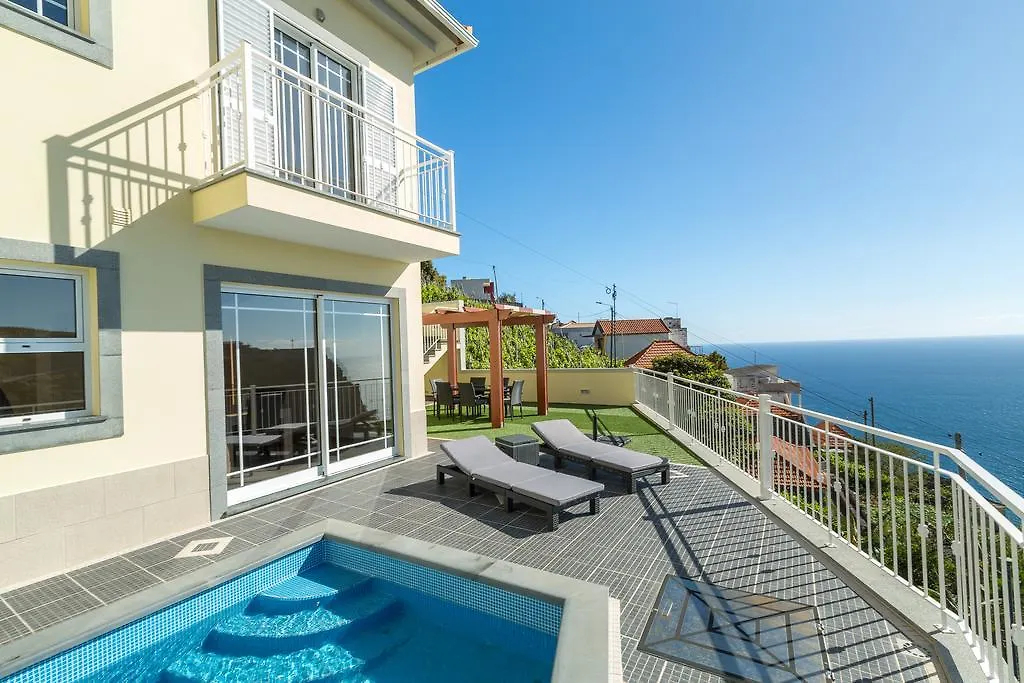 הוילה קלייטה Casa Agrela By Rent2U, Lda 0*,