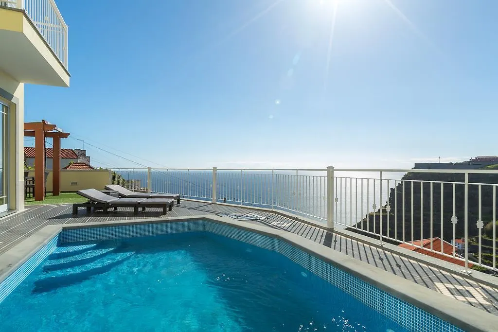 בית נופש הוילה קלייטה Casa Agrela By Rent2U, Lda